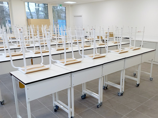 Paillasse Élève Mobile pour Laboratoire Scolaire | POSSÉMÉ