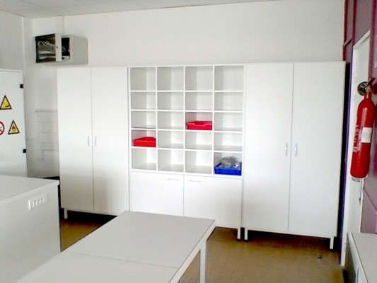 Armoire Haute de Laboratoire & Tiroirs Verticaux | POSSÉMÉ